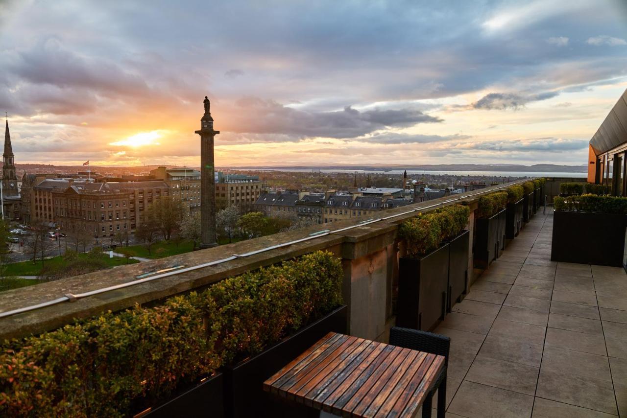 Апарт готель Cheval The Edinburgh Grand Екстер'єр фото View from the rooftop of the Edinburgh Academy